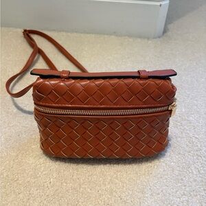 Elegant Brown Woven Leather Crossbody Bag